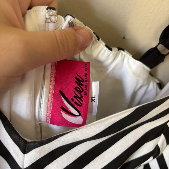 Vixen by Micheline Pitt Dollface Dress Black and White - Picture 3 of 7